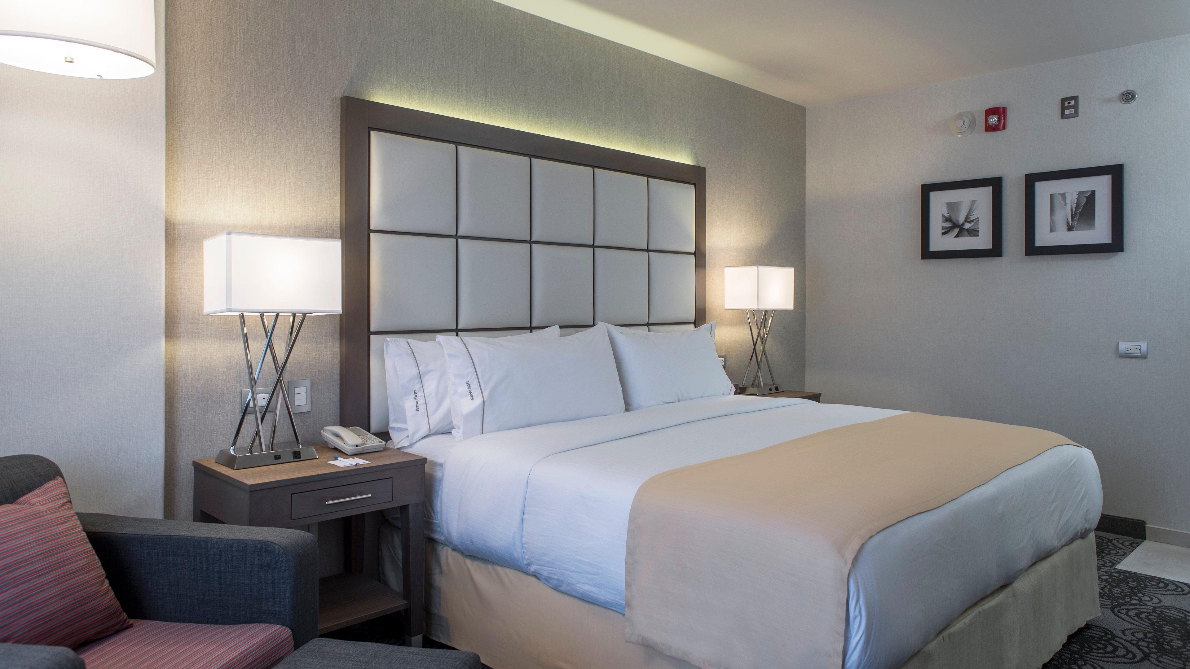 Holiday Inn Express & Suites Chihuahua Juventud By Ihg Exterior photo