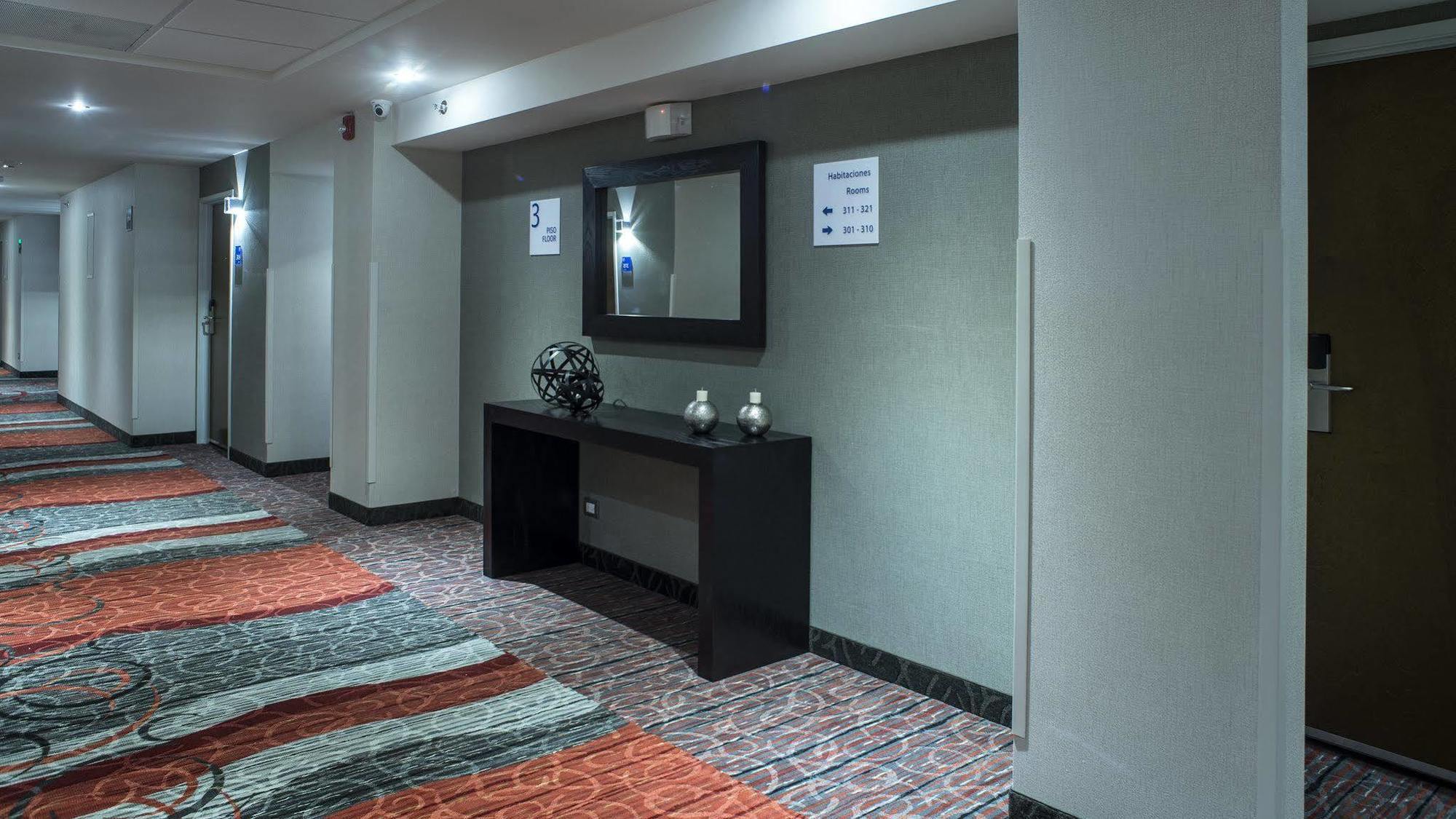 Holiday Inn Express & Suites Chihuahua Juventud By Ihg Exterior photo